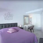 Unique Apartment With Rooftop Pool & Amazing Views