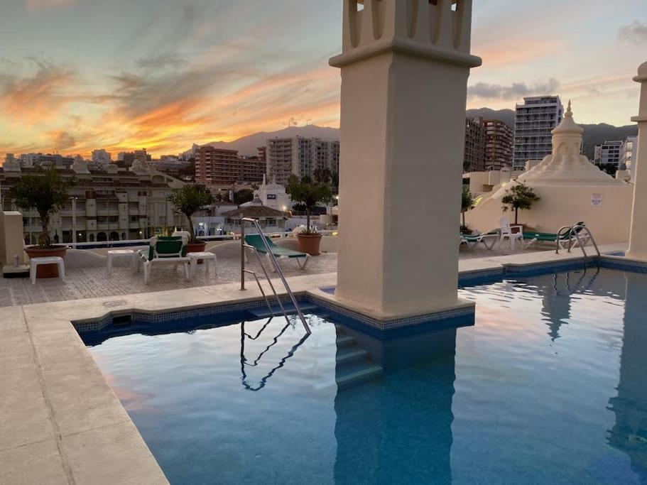 Unique With Rooftop Pool & Amazing Views Apartment